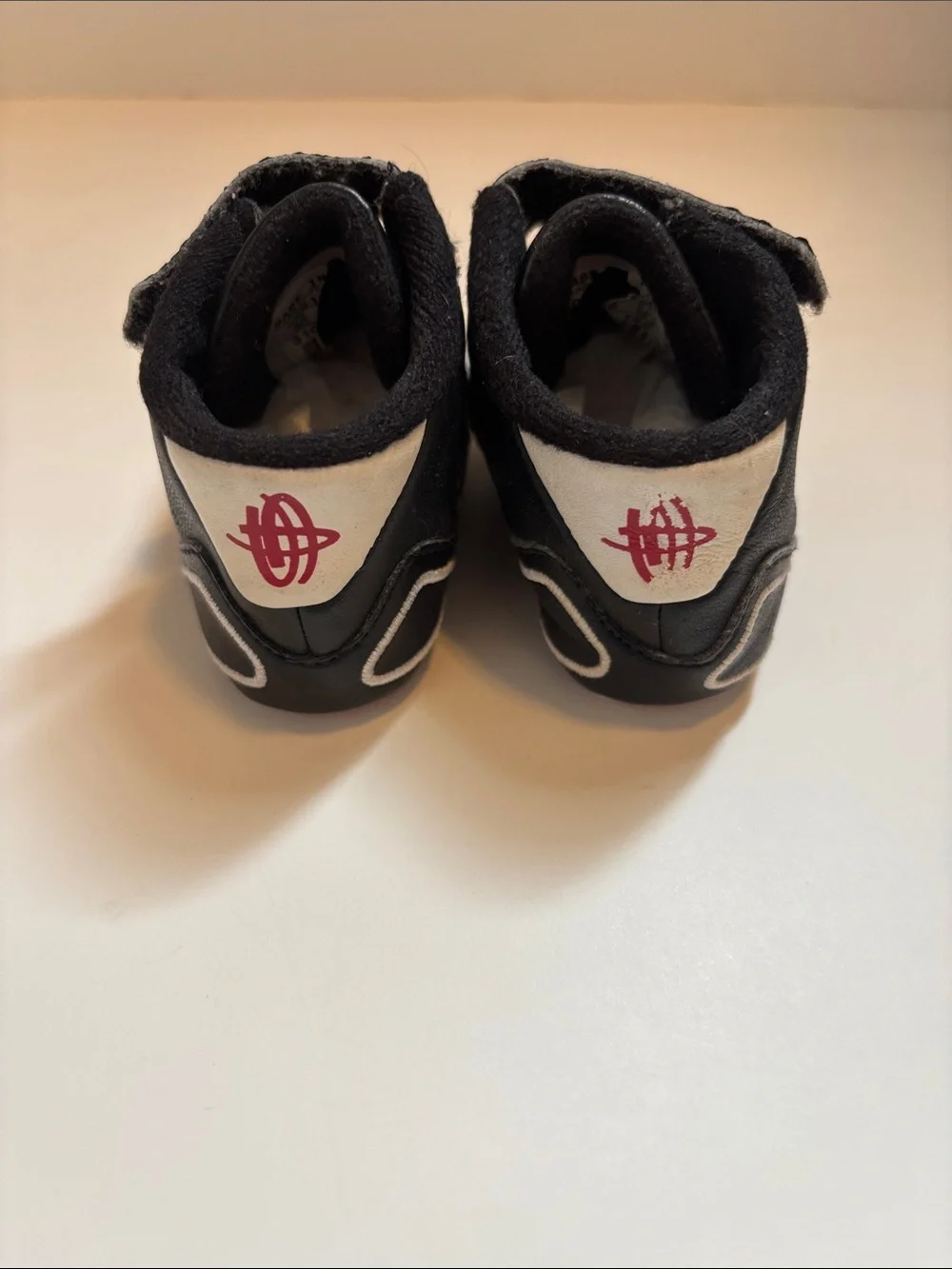 FINAL! Nike Baby Black White Silver Swoosh Velcro Sneakers Unisex